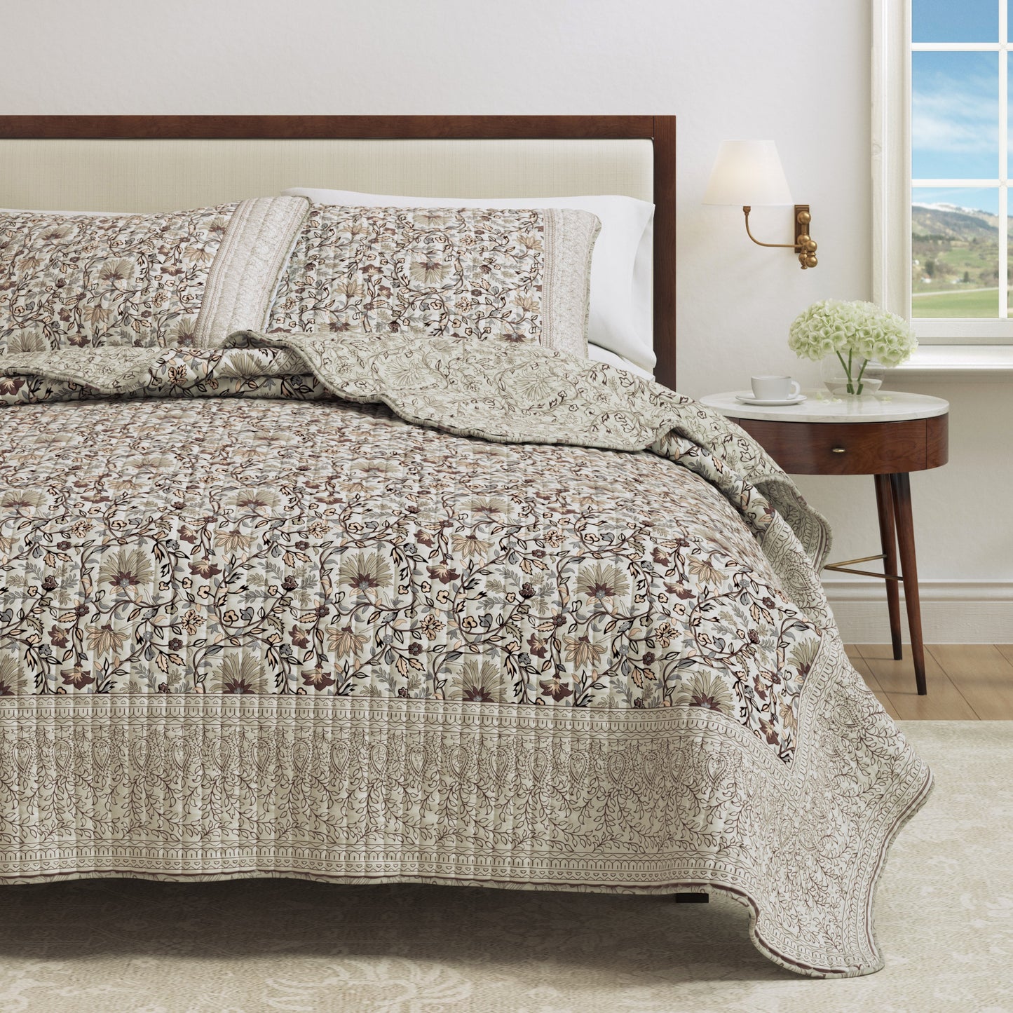 Border Floral Quilt Set - Neutral Vines Collection