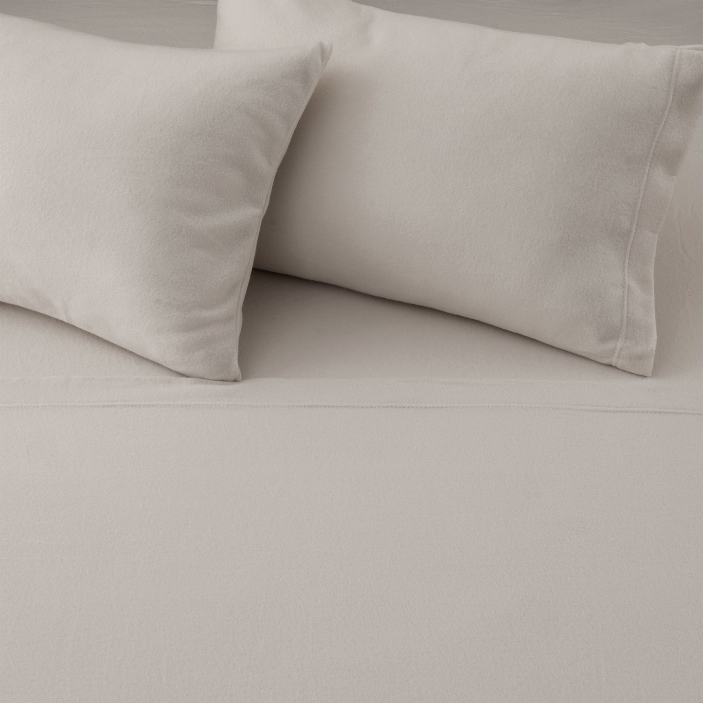 4-Piece Solid Fleece Sheet - Christina Collection