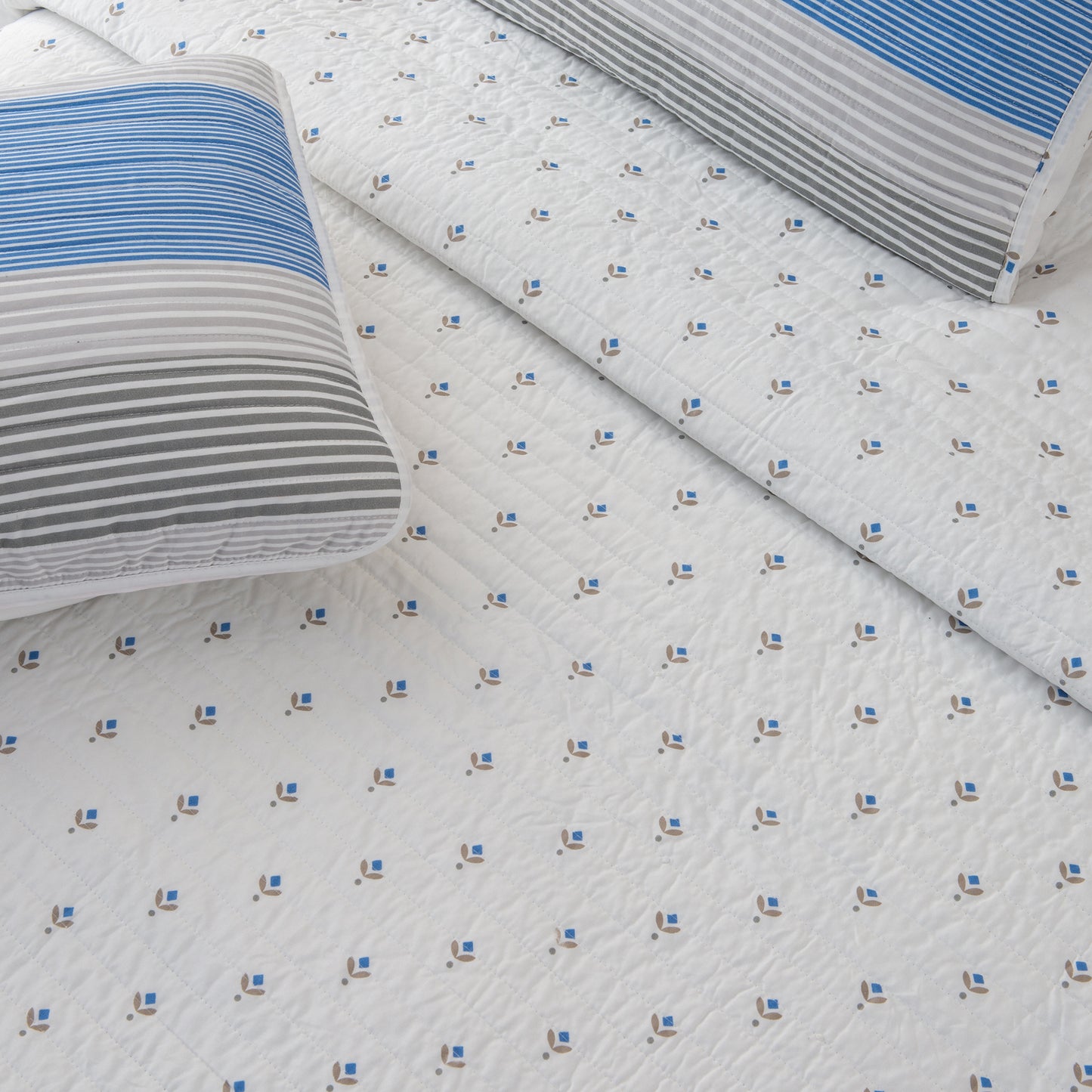 3 Piece Striped Quilt Set - Bryce Collection