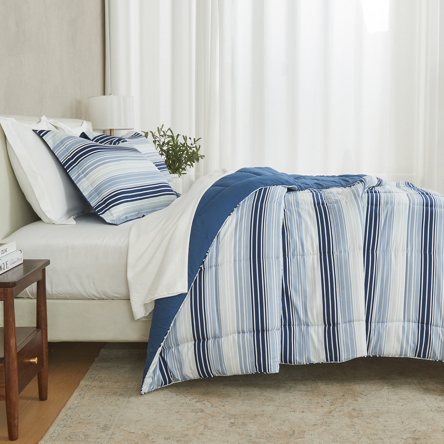 Reversible Christmas Comforter and Sham Set - Holiday / Lodge Odette Collection