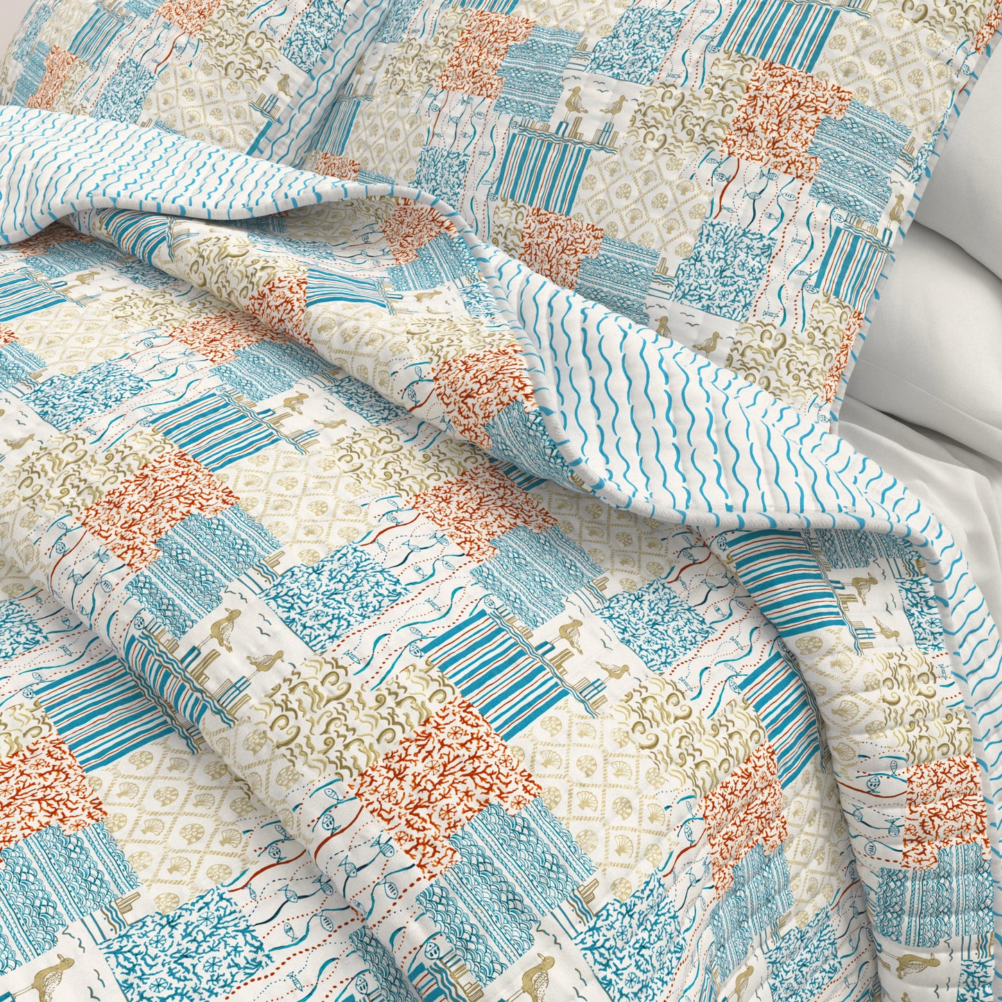 Coastal Patchwork Quilt Set