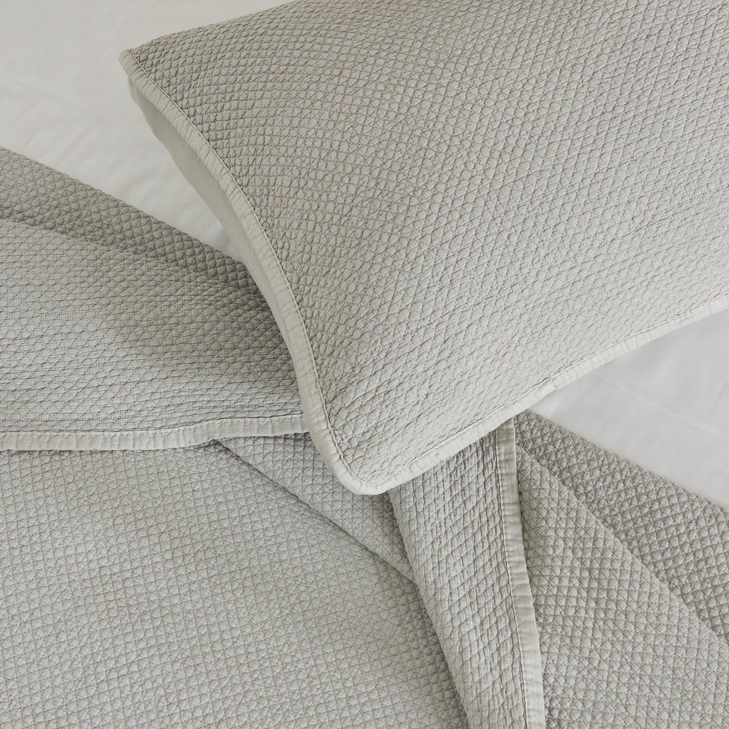 Stonewashed Relaxed Quilt Set - Vittoria Collection