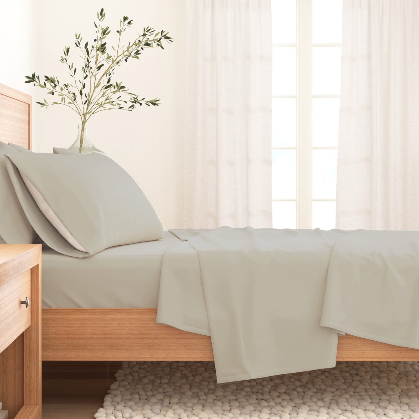 4-Piece Cotton Solid Flannel Sheet - Nordic Collection
