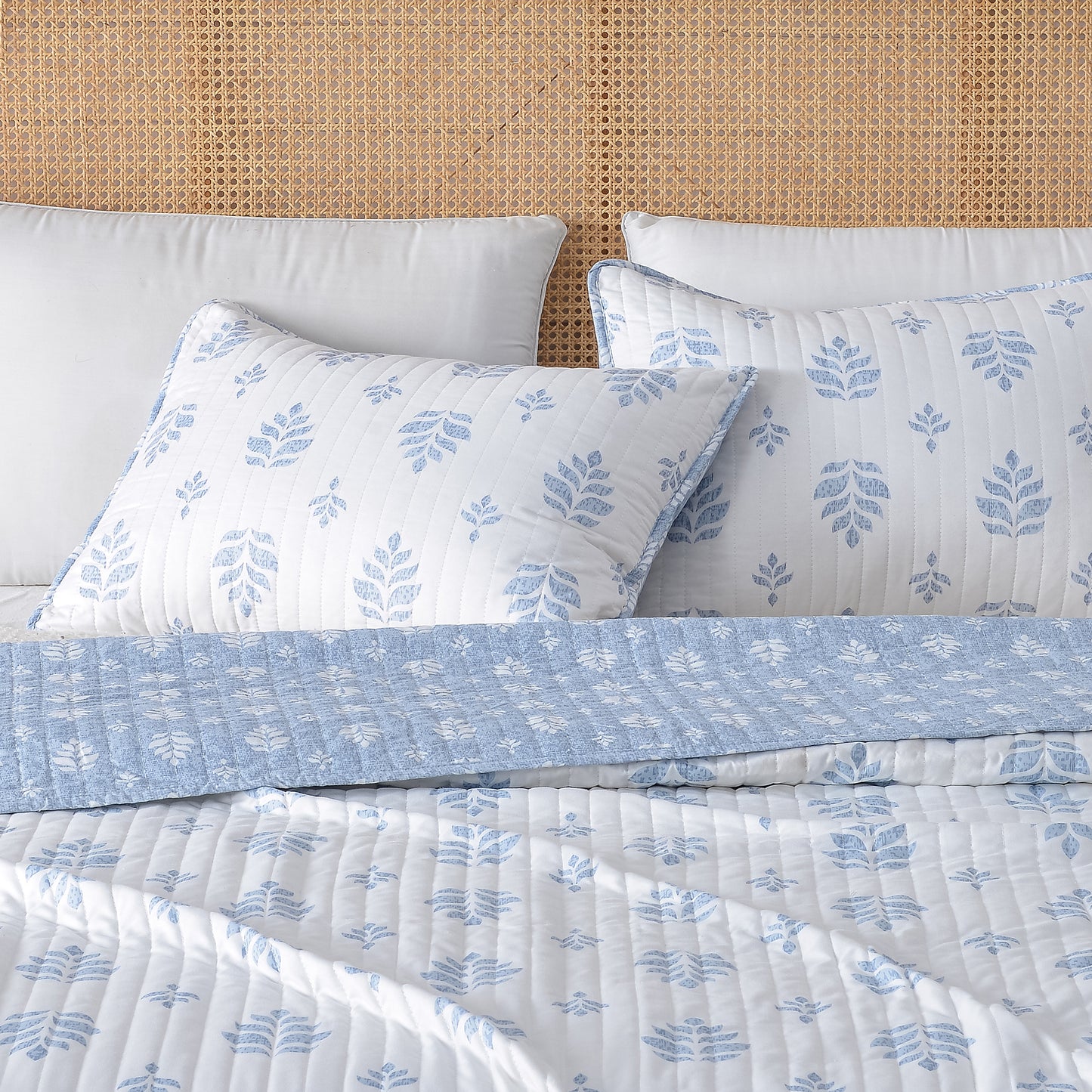 3-Piece French Floral Quilt - Colette Collection