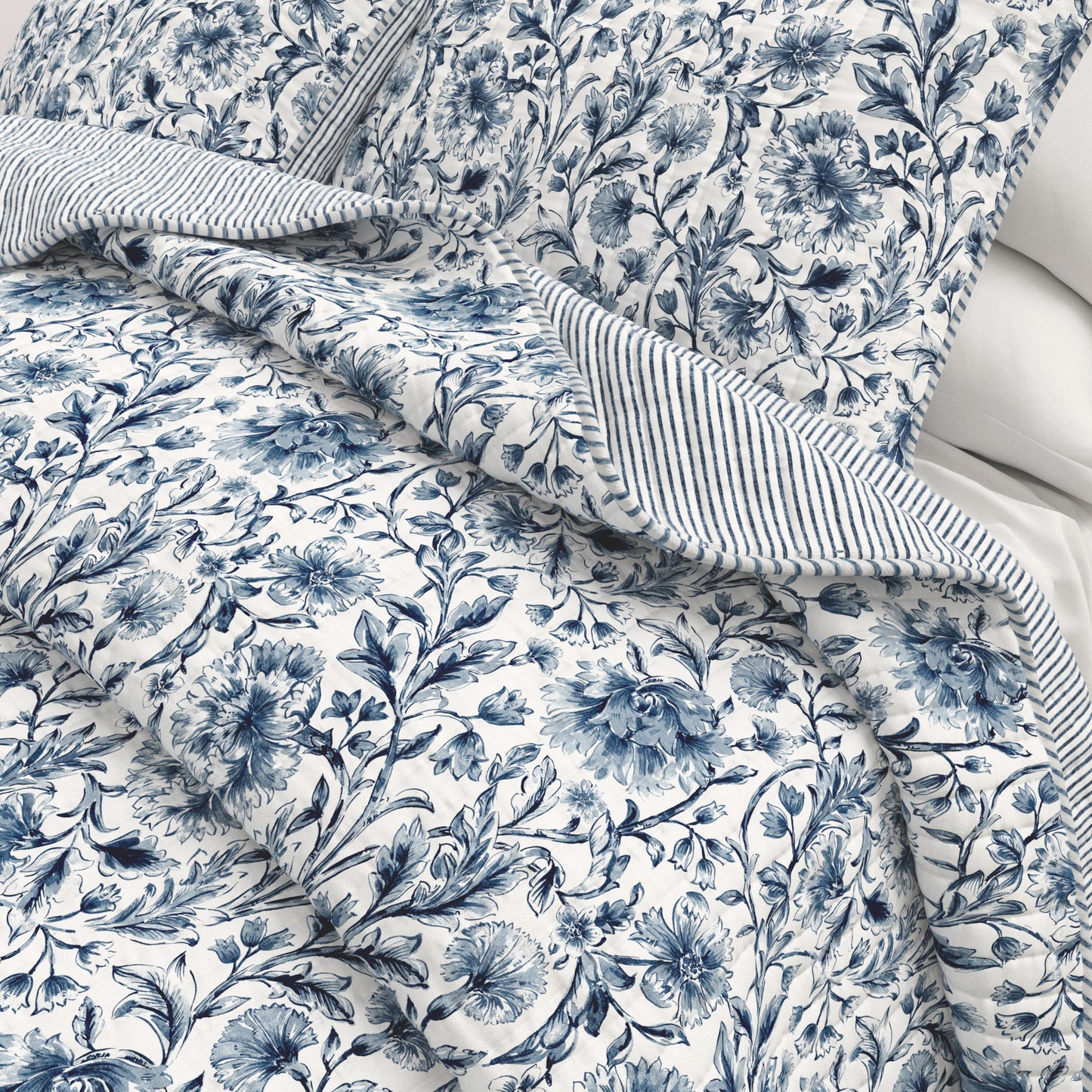Floral Garden Quilt Set - English Garden Collection