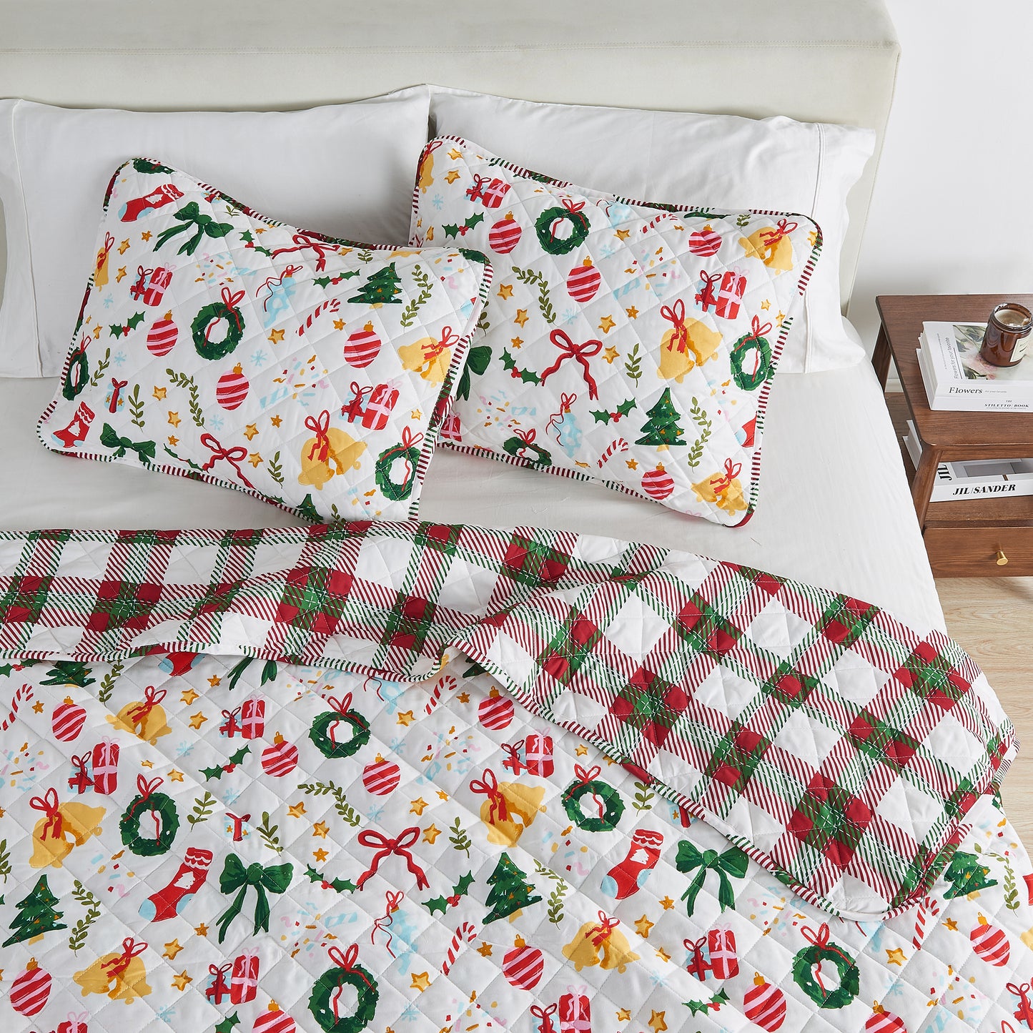 Colorful Holiday Quilt Set - Midnight Magic Collection