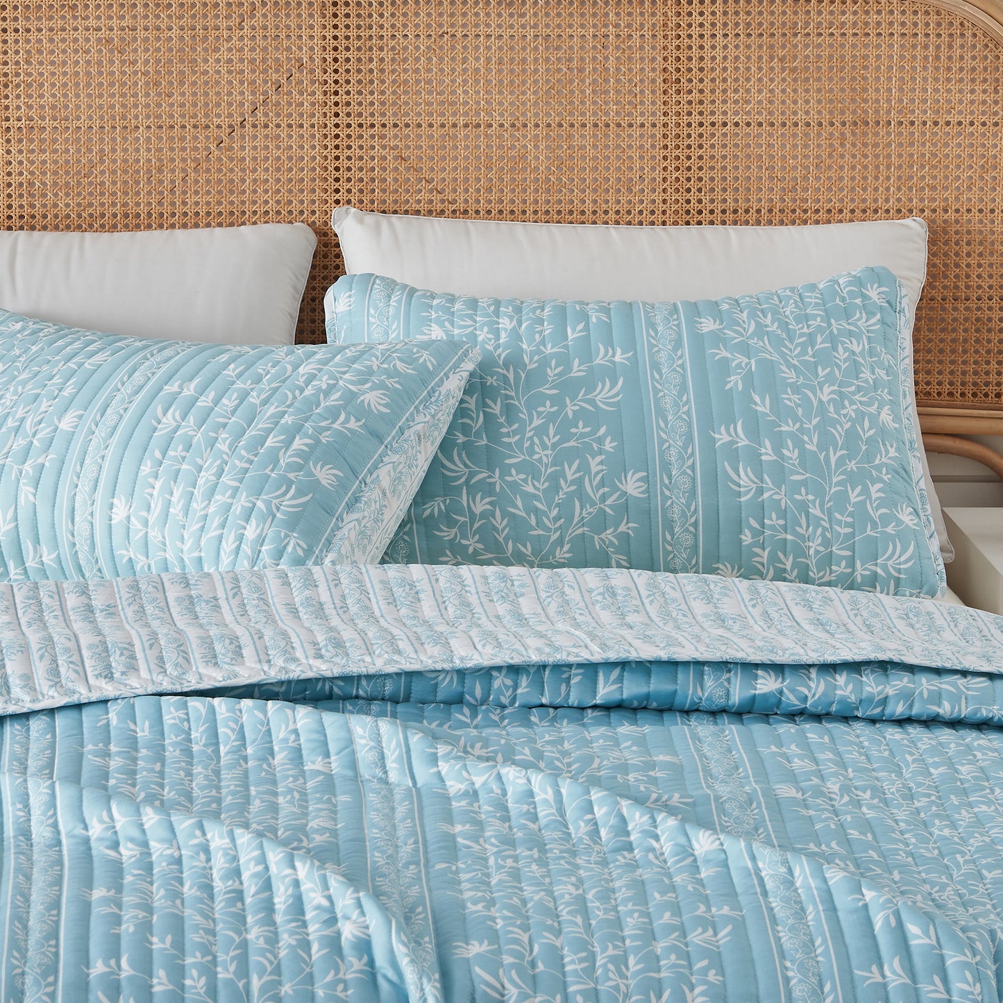 Blue Floral Quilt Set - Senna Collection