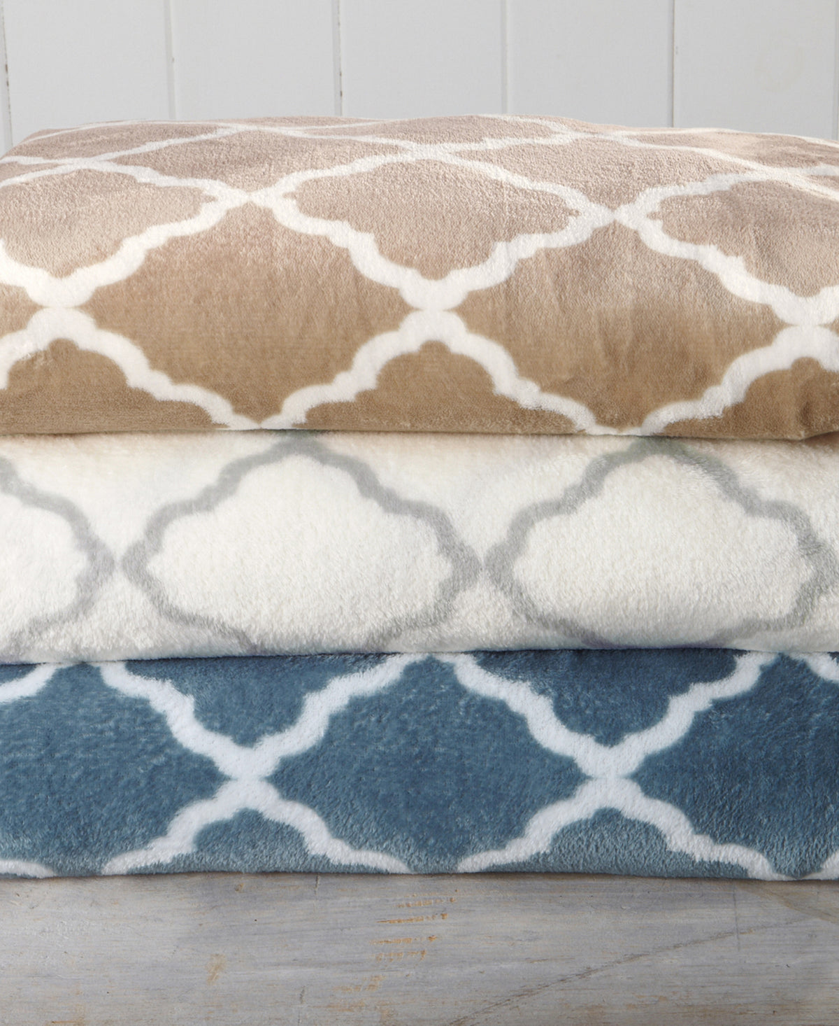 4-Piece Printed Plush Sheet - Velvet Luxe-Lattice Collection