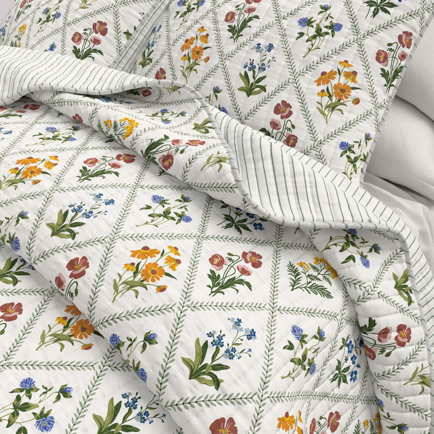 Floral Lattice Quilt Set - Floral Lattice Collection