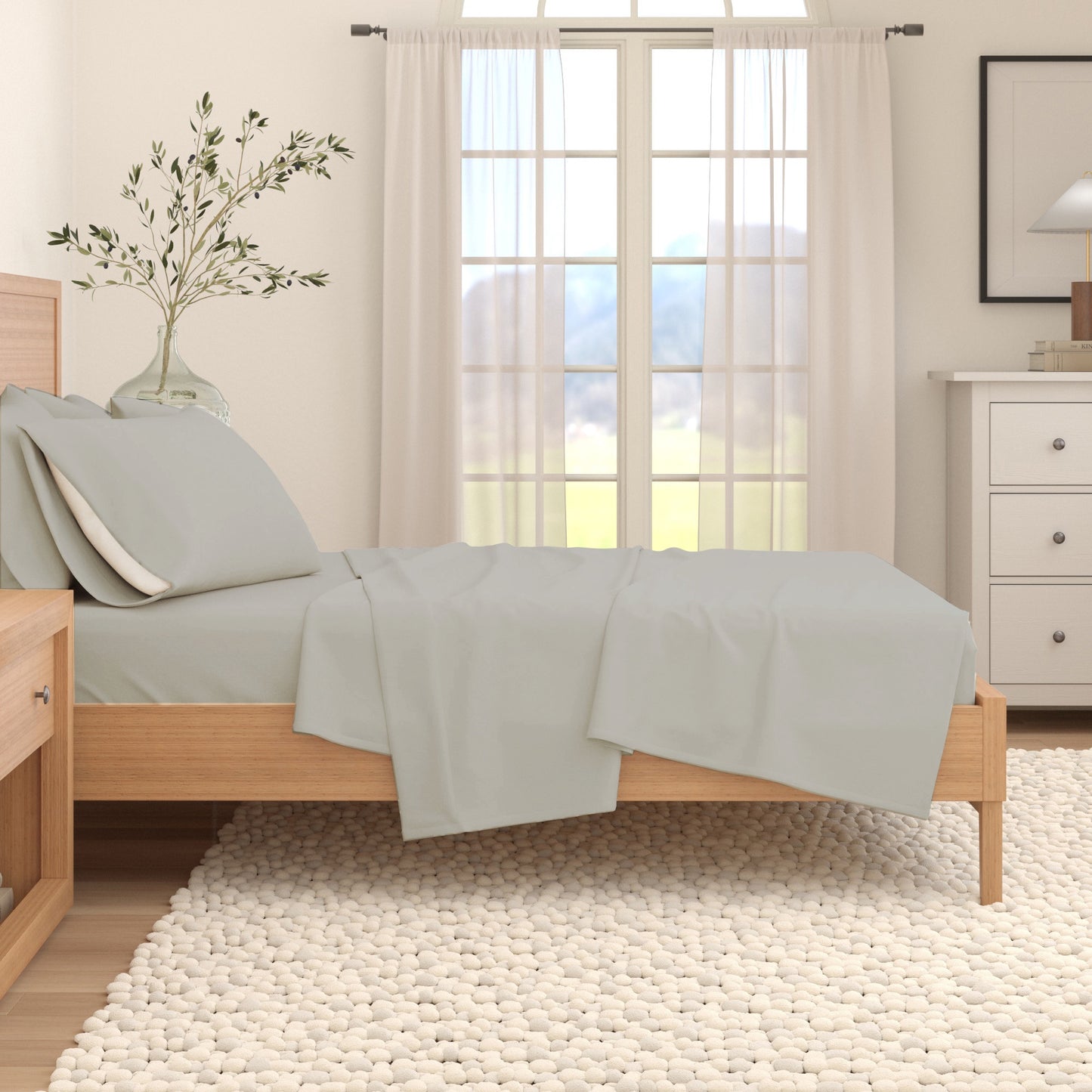 4-Piece Cotton Solid Flannel Sheet - Nordic Collection