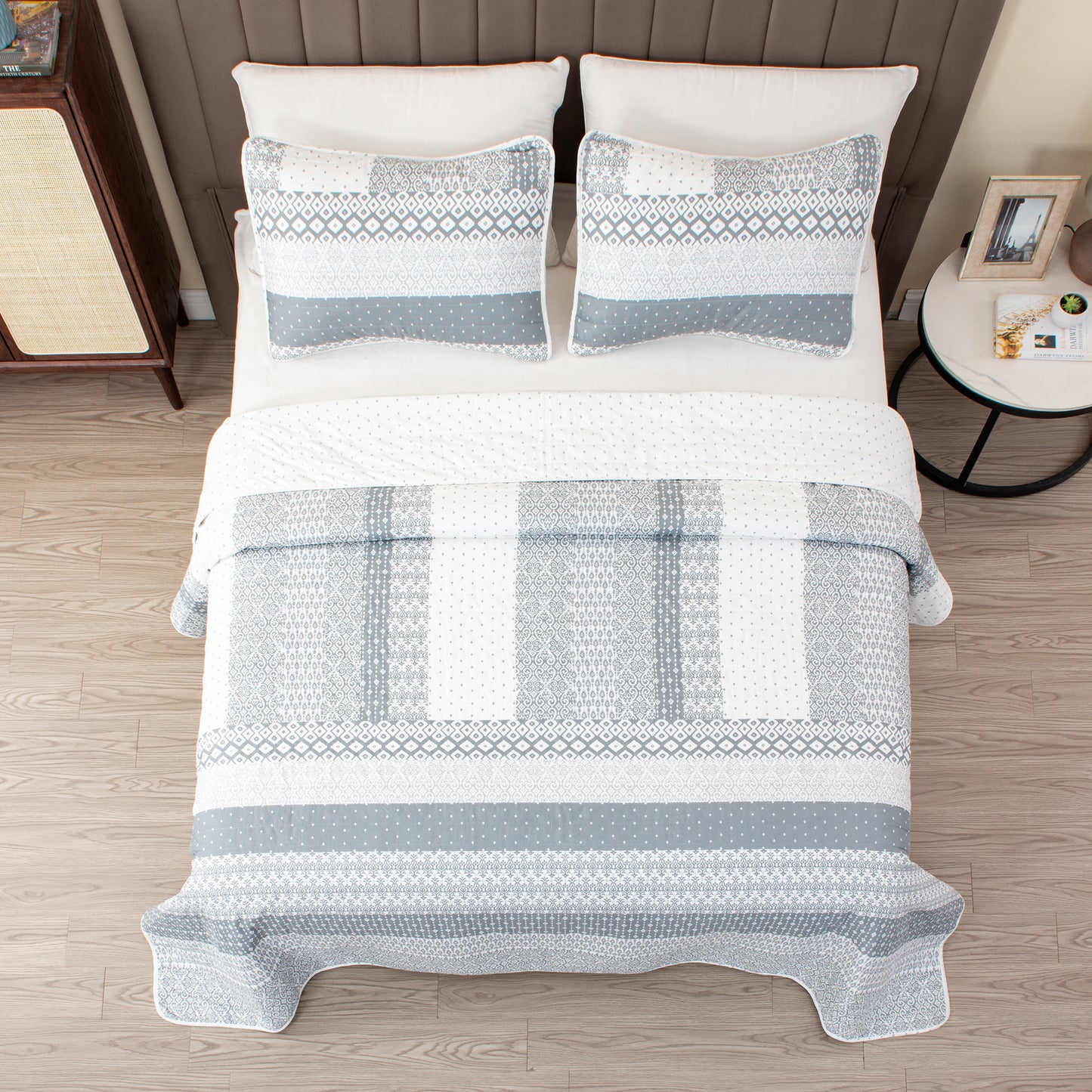 3-Piece Stripe Quilt - Dorothea Collection