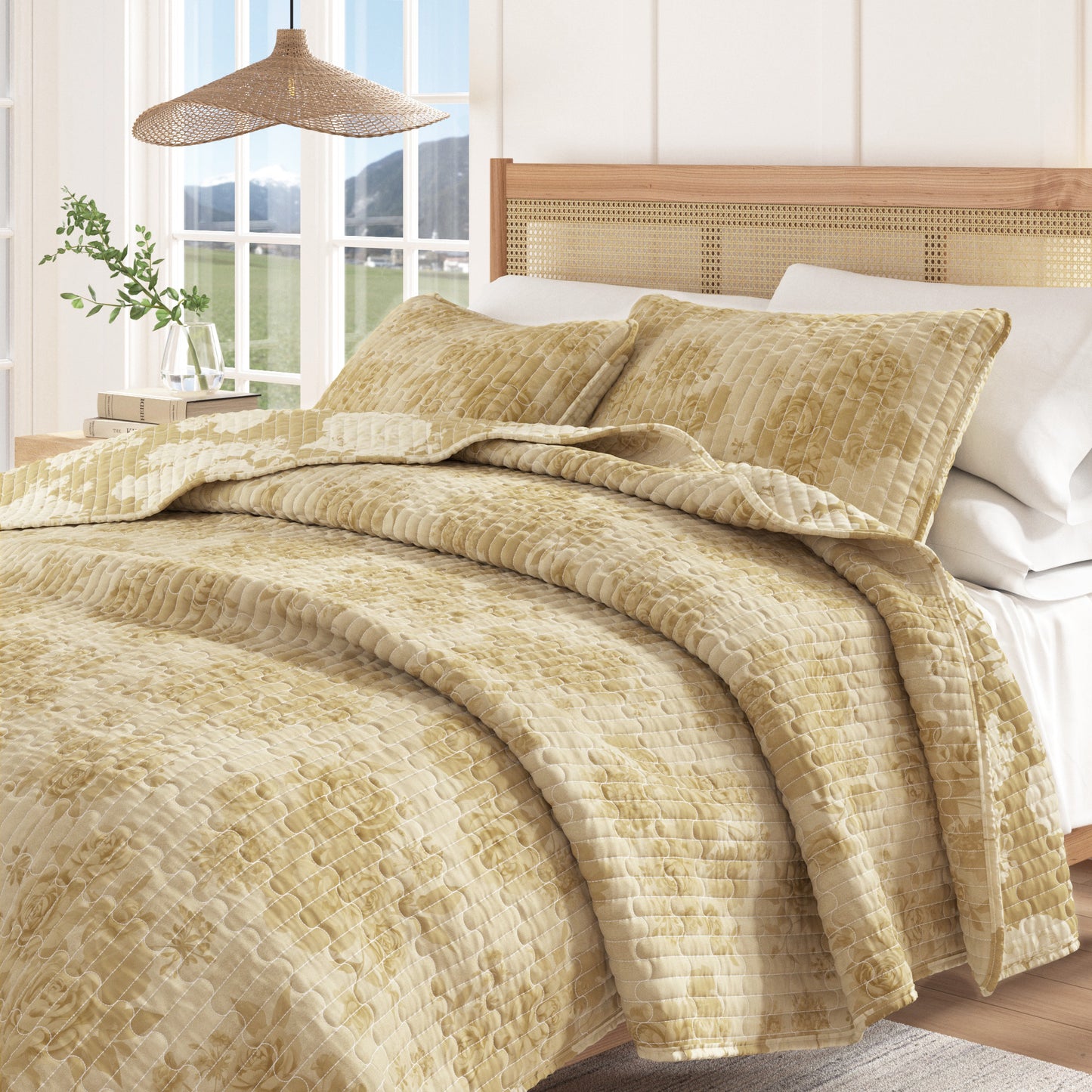 Floral Printed Cotton Quilt Set - Corin Collection