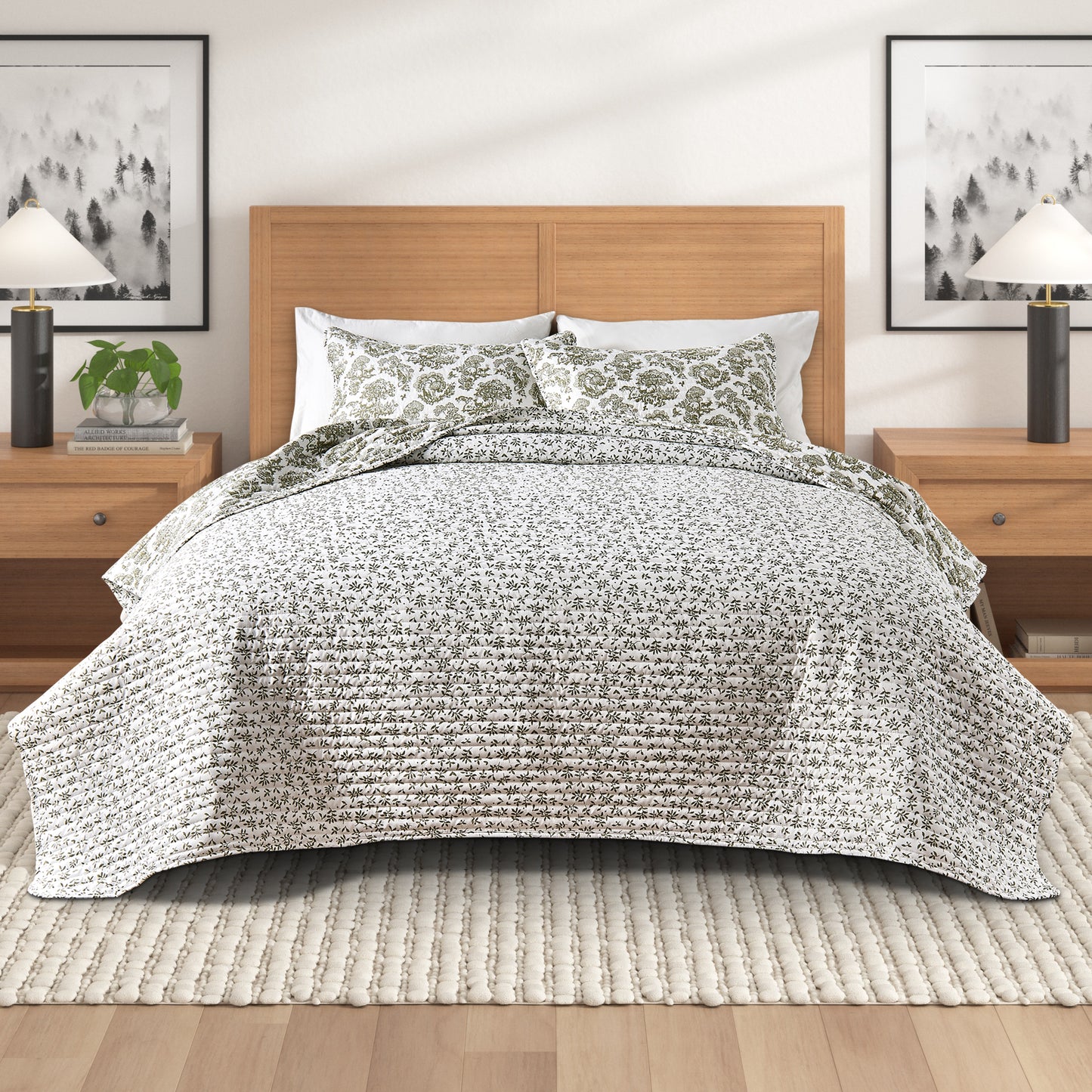 Woodland Toile Holiday Quilt Set