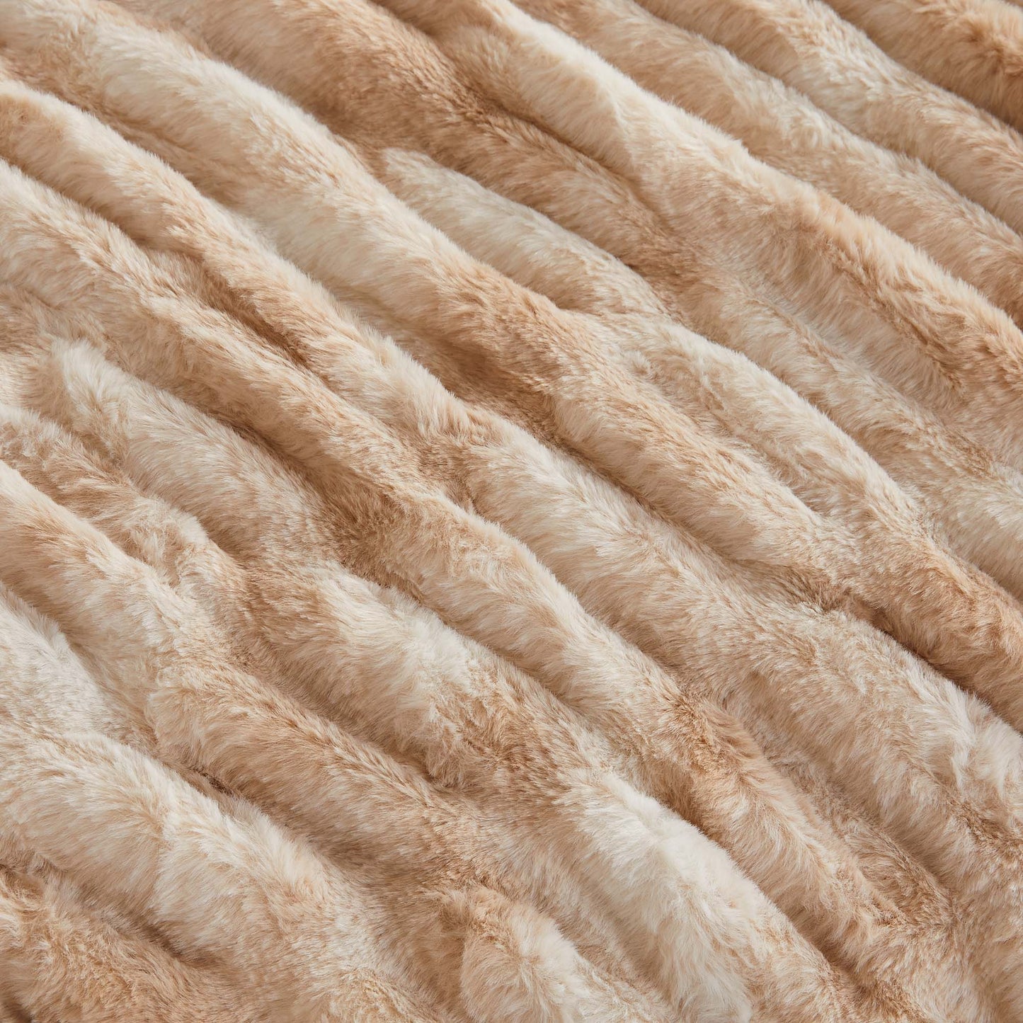 Ruched Faux Fur Throw Blanket - Alondra Collection